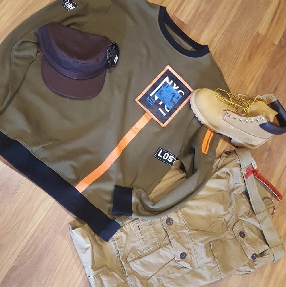 Casual Look - Earth Tone Urban